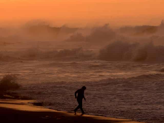 小S一家基因稳赢大S！母女四人穿LV登顶流大刊，厌世脸太高级！