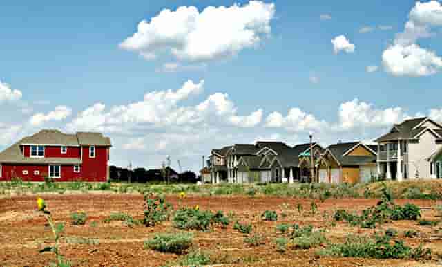 时尚街拍的拍摄技巧(街拍流行风服装拍摄技巧)